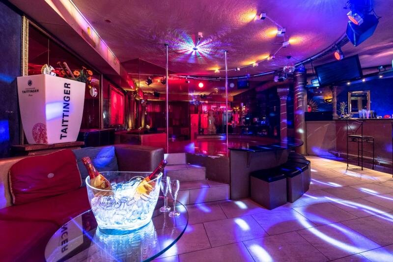 Zeus Club Elvetia, doar aici primesti 120 franci pentru 30 min.